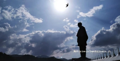 La Statua Pi  Alta D...