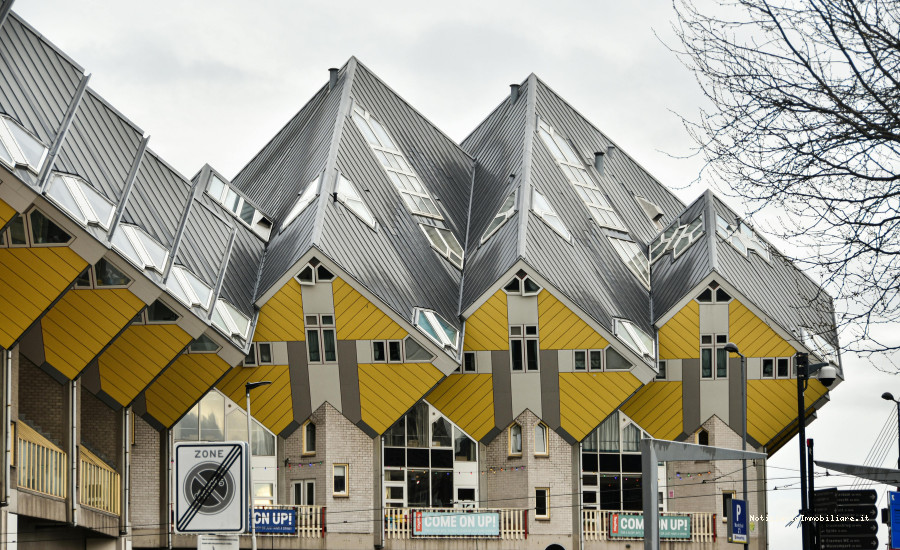 Kubuswoningen: le case cubiche di Rotterdam Kubuswoningen di Rotterdam: le iconiche case cubiche progettate da Piet Blom